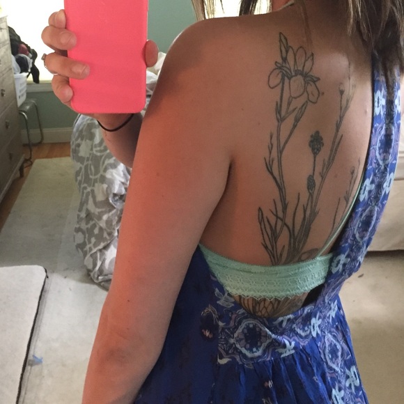 Meet your Posher, Nicole - Picture 4 of 6